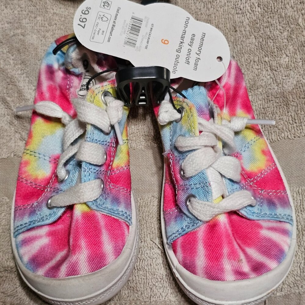 tye dye size 9 tennis shoes